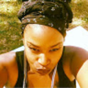 Meet your Posher, Nia